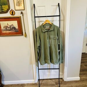 Old Navy Green Sweatshirt